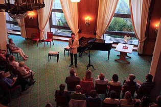 Participants concert at the 'Schlossbergklinik Oberstaufen'